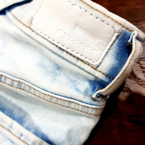 ⭐️ EXPRESS SUPER HIGH WAISTED JEANS - Picture 8 of 9